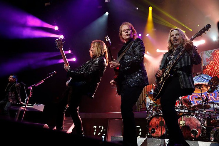 Tesla, Styx and Def Leppard light up BB&T center