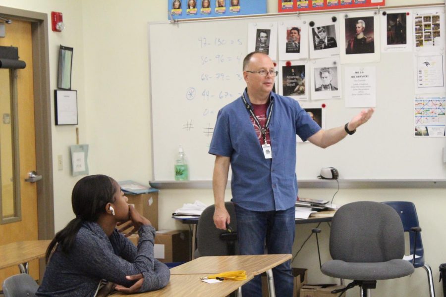 Social studies teacher Karl Linhart holds a class discussion with his AP United States Government students.
